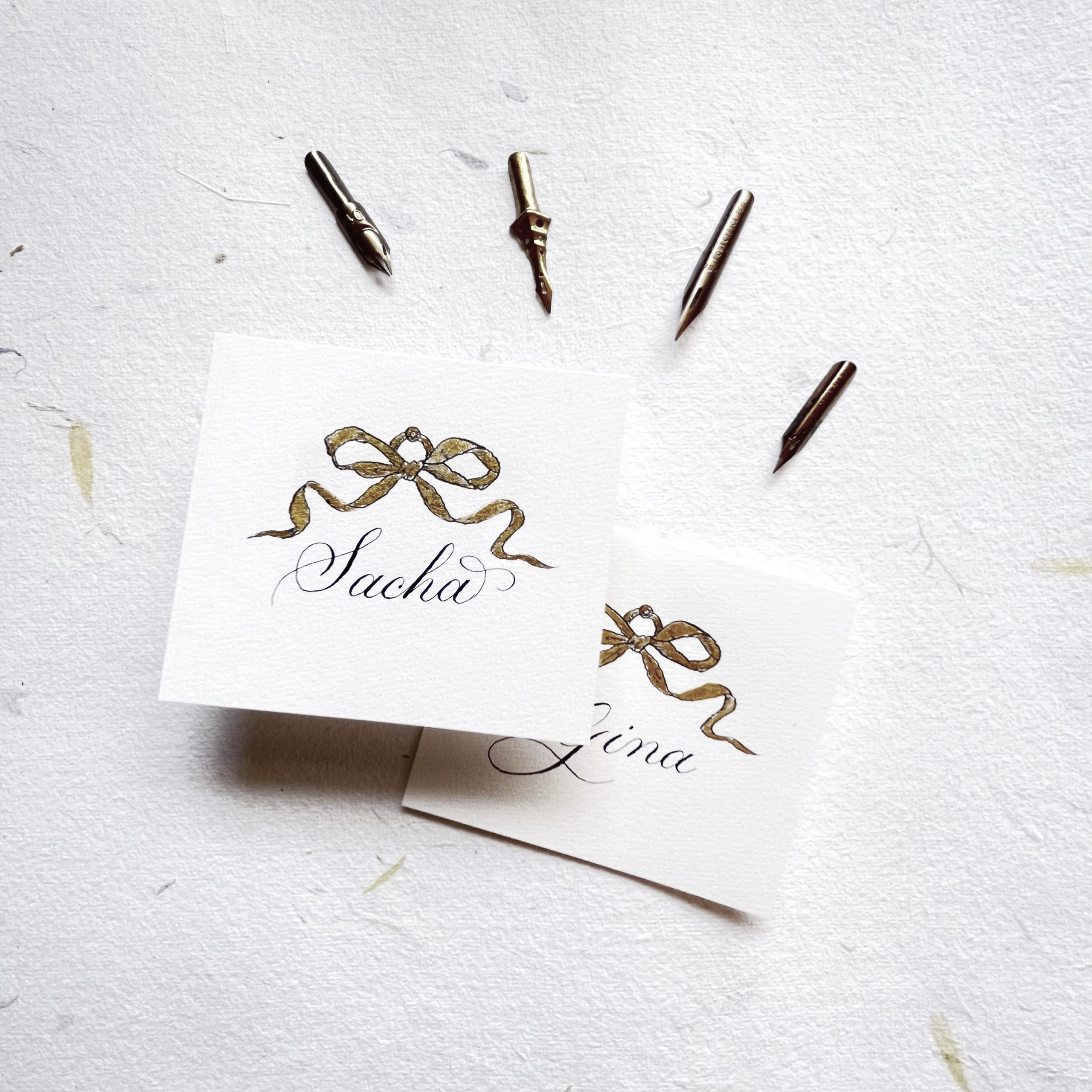 Placecards wedding calligraphy by Noémie Keren